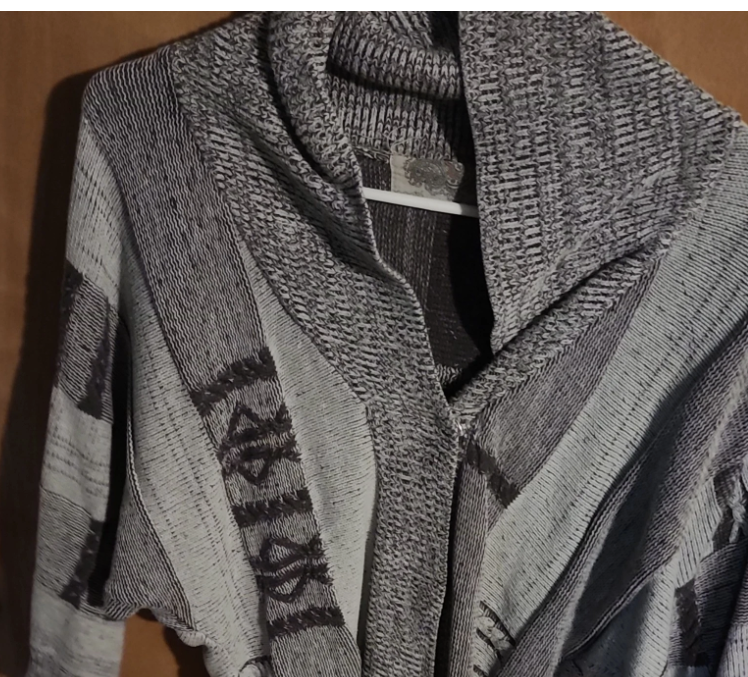 Ecote Sweater