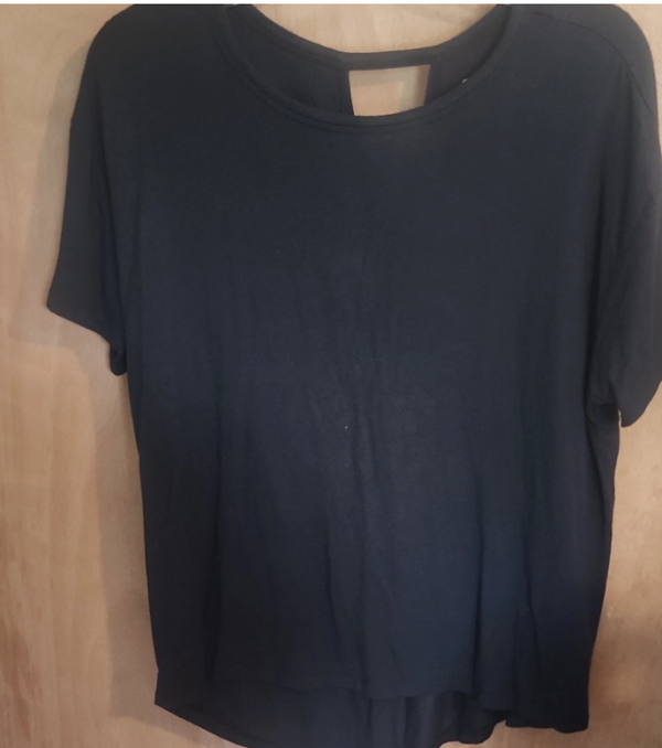 Half Moon by Modern Movement Women's Black V-Neck Twist Knit Top Modal Size M