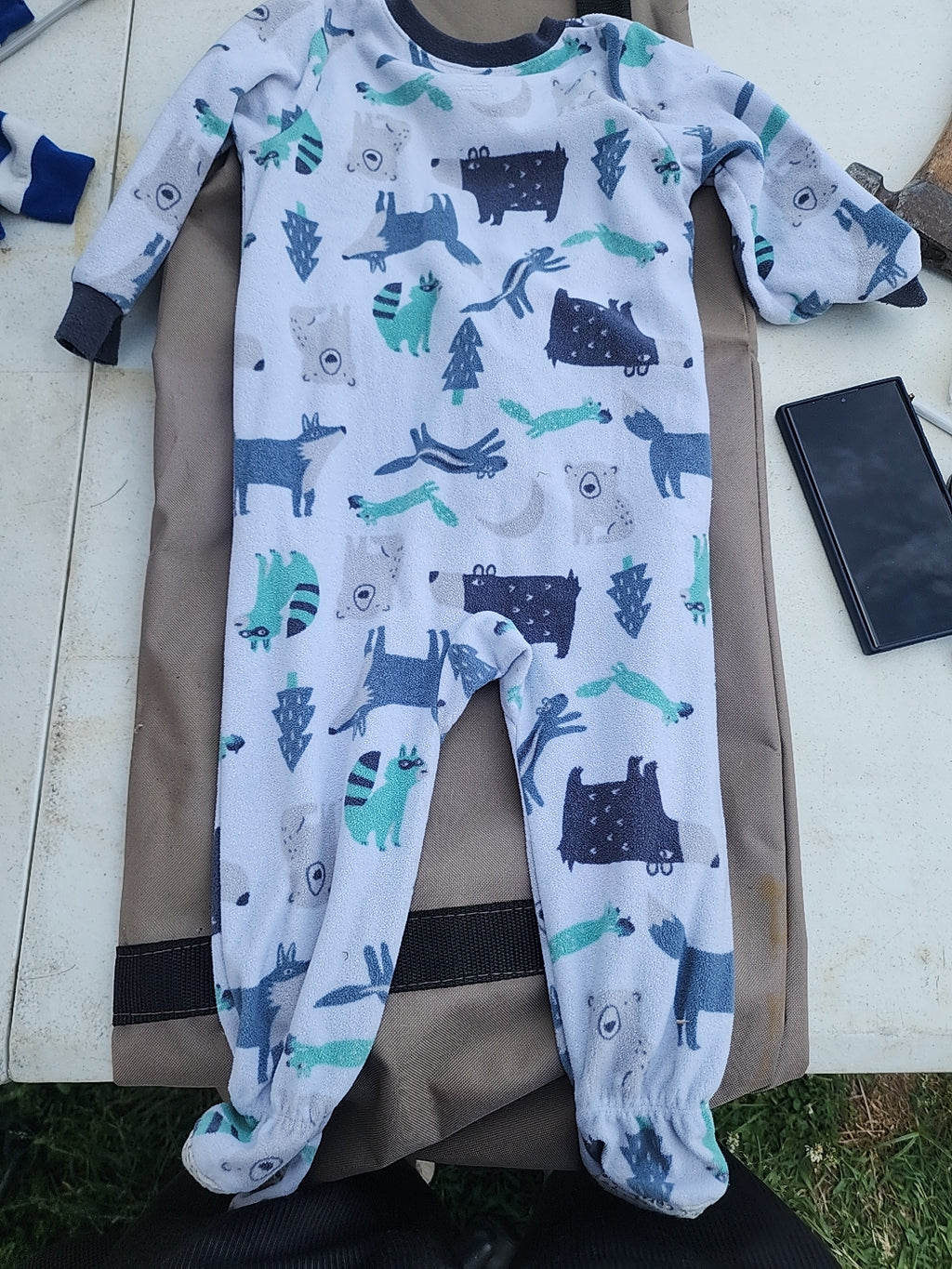Come Get This Pack And Get One Outfit Extra For Free