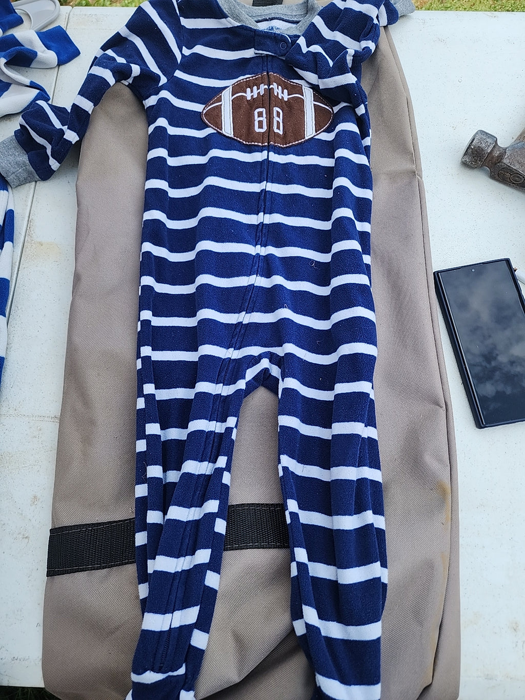 Come Get This Pack And Get One Outfit Extra For Free