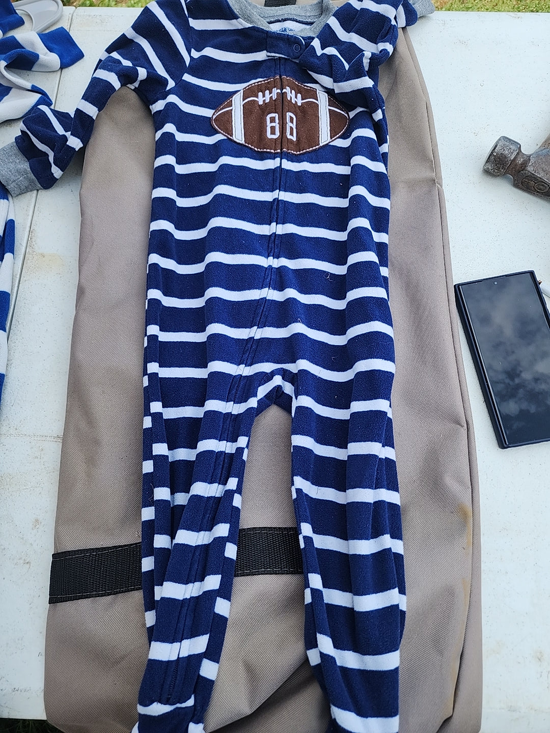 Come Get This Pack And Get One Outfit Extra For Free